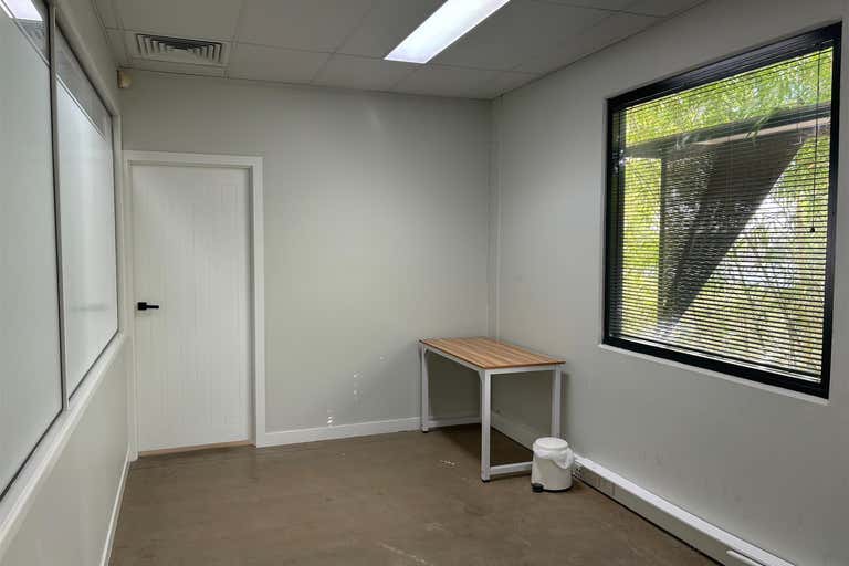 23/76 Doggett Street Newstead QLD 4006 - Image 4