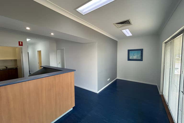 8/1 Peterson Street Wellington Point QLD 4160 - Image 3