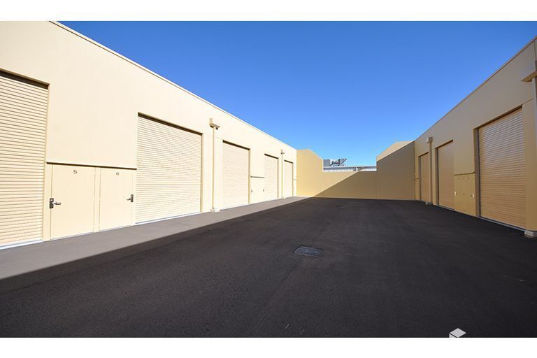 10/12 Horus Bend Bibra Lake WA 6163 - Image 3