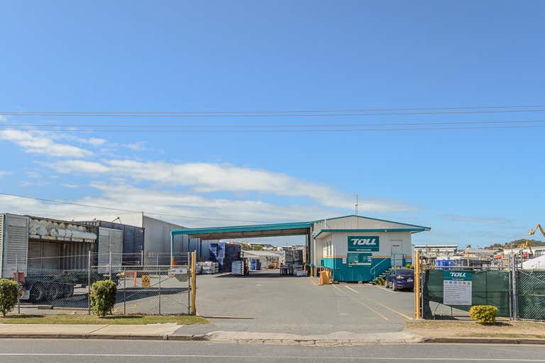 67 Lord Street Gladstone Central QLD 4680 - Image 3