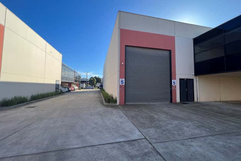 5/2A Holmwood Road West Footscray VIC 3012 - Image 4