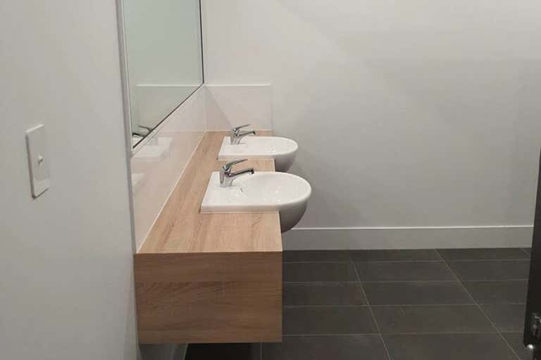 4B/3 Dennis Road Springwood QLD 4127 - Image 4