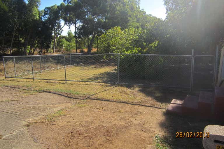 201 South Western Highway Armadale WA 6112 - Image 4