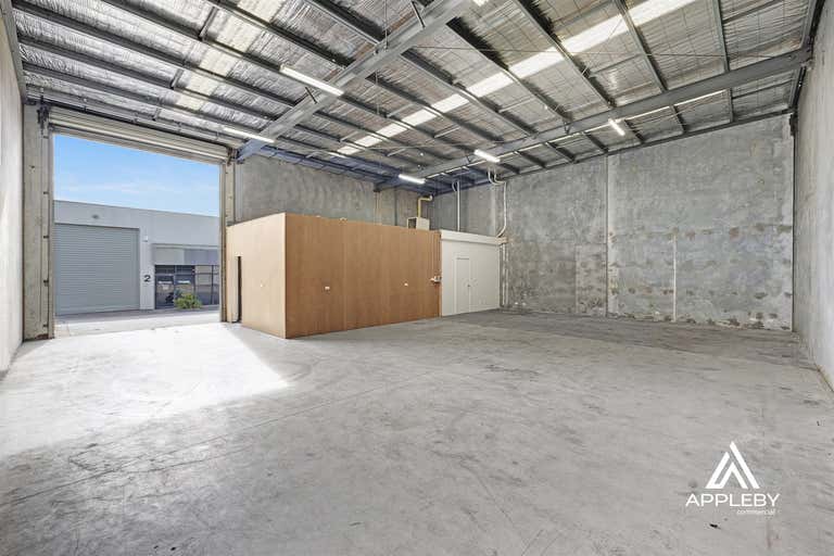 5/3 Neutron Place Rowville VIC 3178 - Image 2