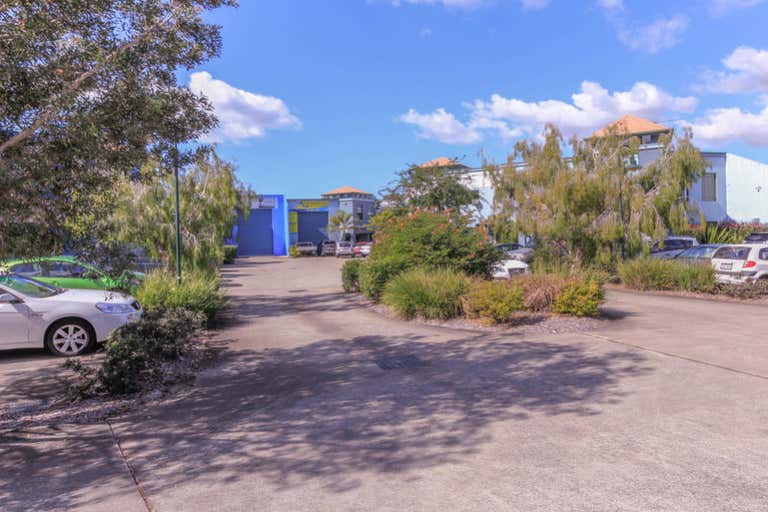 UNIT 3, 62 Siganto Drive Helensvale QLD 4212 - Image 2