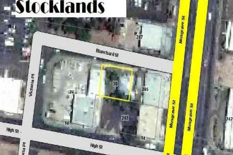 30 Blanchard Rockhampton City QLD 4700 - Image 3
