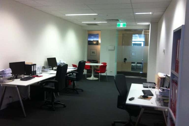 Suite 909/9 Yarra Street South Yarra VIC 3141 - Image 2