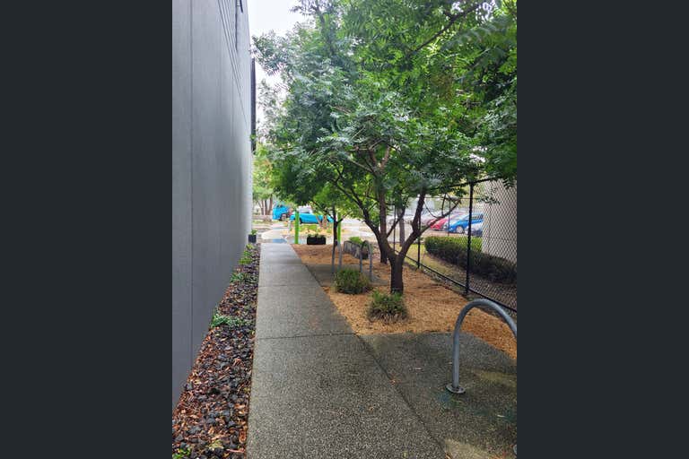 UNIT 10, 34 Wirraway Drive Port Melbourne VIC 3207 - Image 3