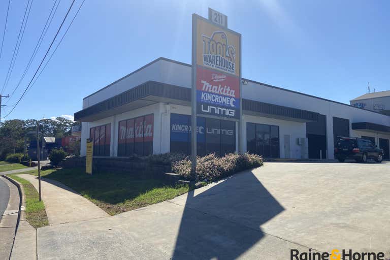 211 Lake Road Port Macquarie NSW 2444 - Image 3