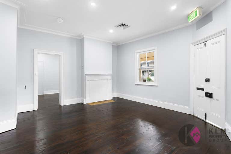 2/207a Menangle Street Picton NSW 2571 - Image 2