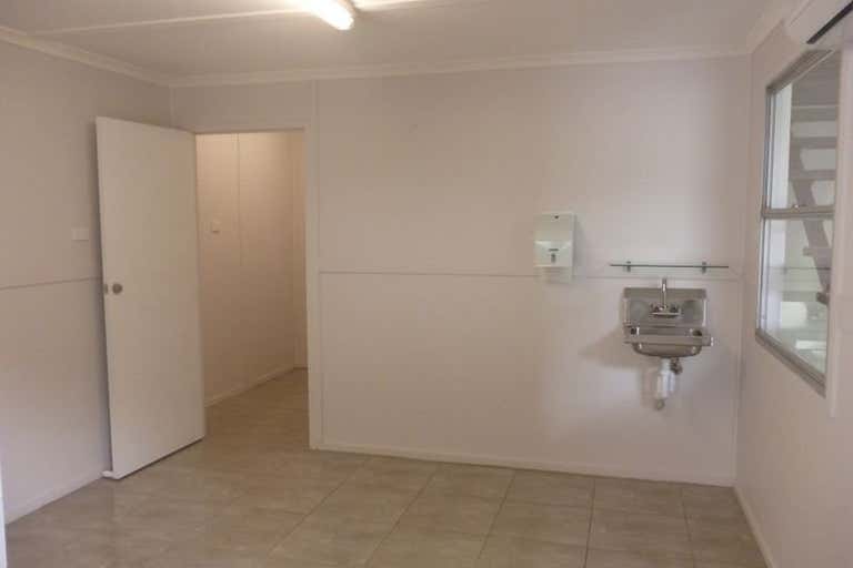 2/18 Chrome Street Salisbury QLD 4107 - Image 4