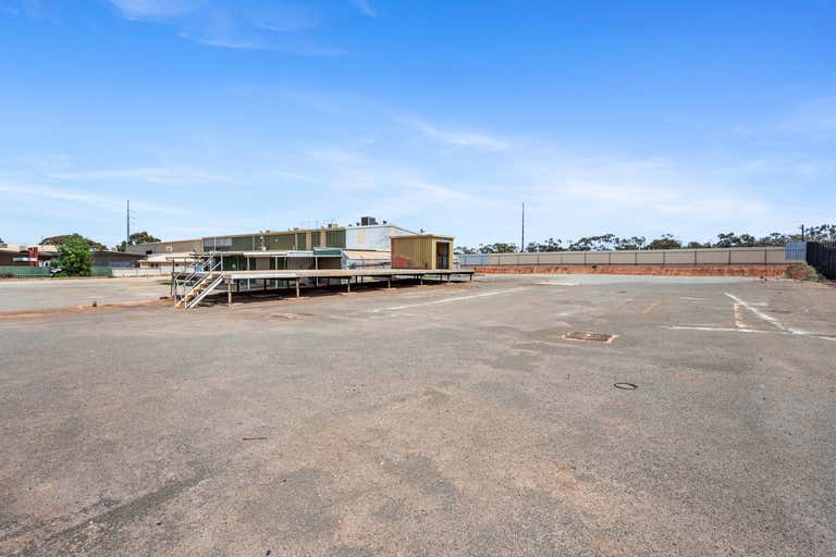 146 Forrest Street Kalgoorlie WA 6430 - Image 3