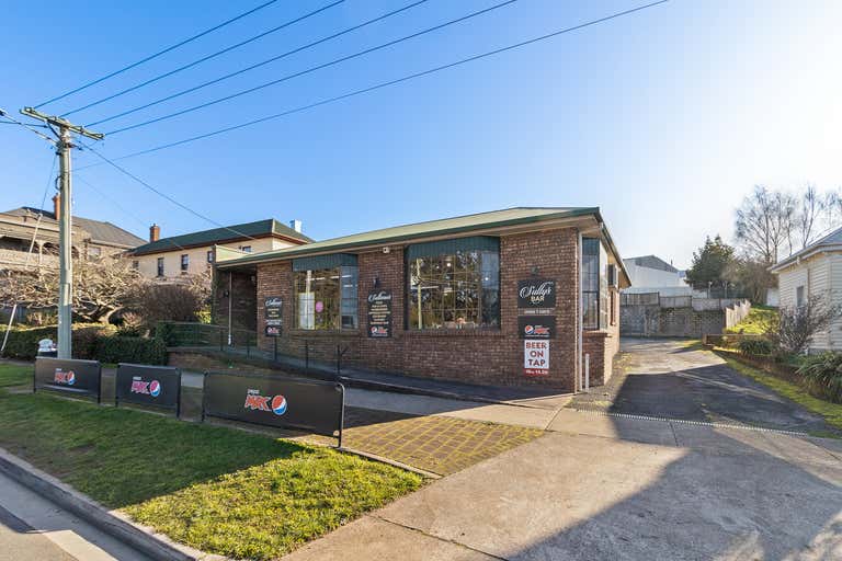 17 West Parade Deloraine TAS 7304 - Image 1