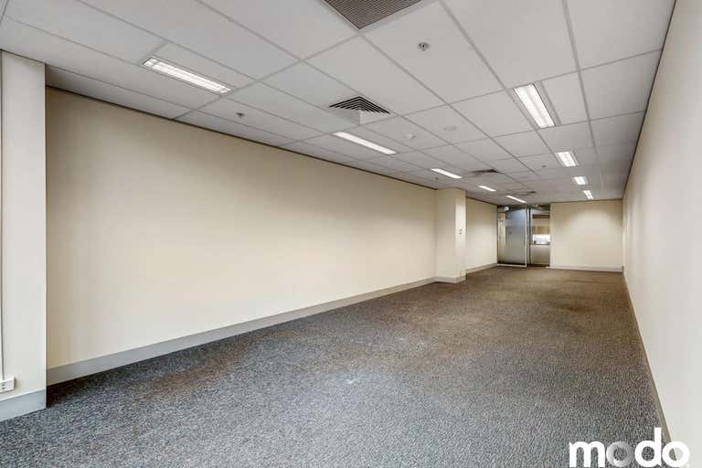 208/2 Queen Street Melbourne VIC 3000 - Image 2