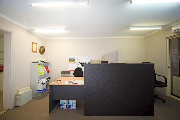 6 Bredbo Street Lonsdale SA 5160 - Image 3