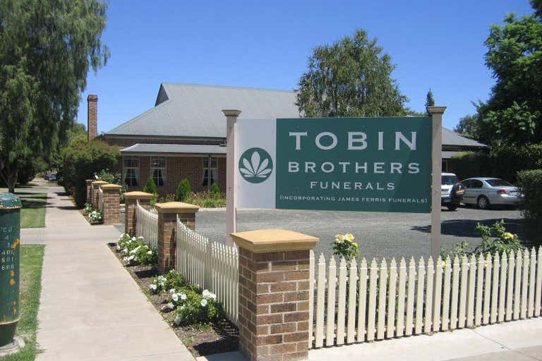 Tobin Brothers Funerals, 457 High Street Echuca VIC 3564 - Image 1