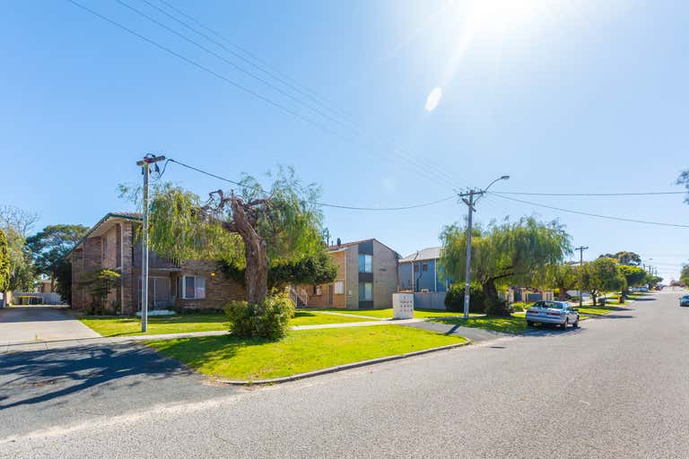 37 Leonard Street Victoria Park WA 6100 - Image 2