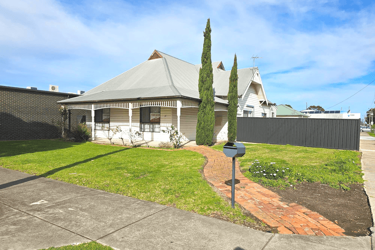 26 Macarthur Street Sale VIC 3850 - Image 1