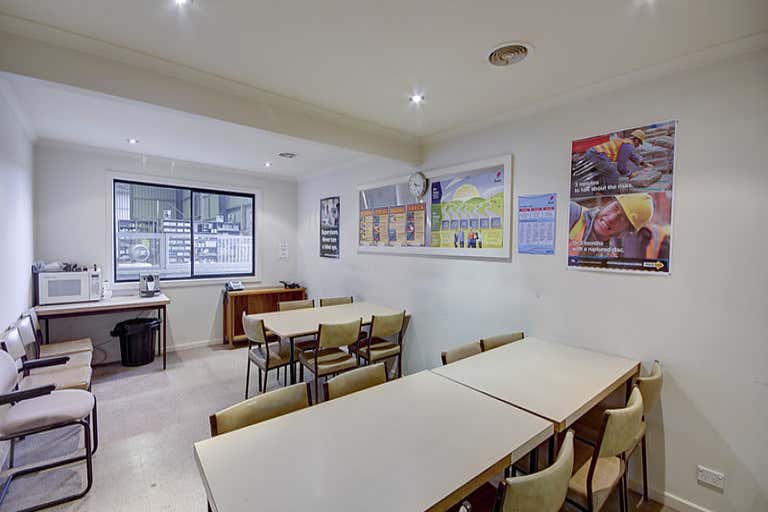 5/21 Leather Street, Breakwater Geelong VIC 3220 - Image 4