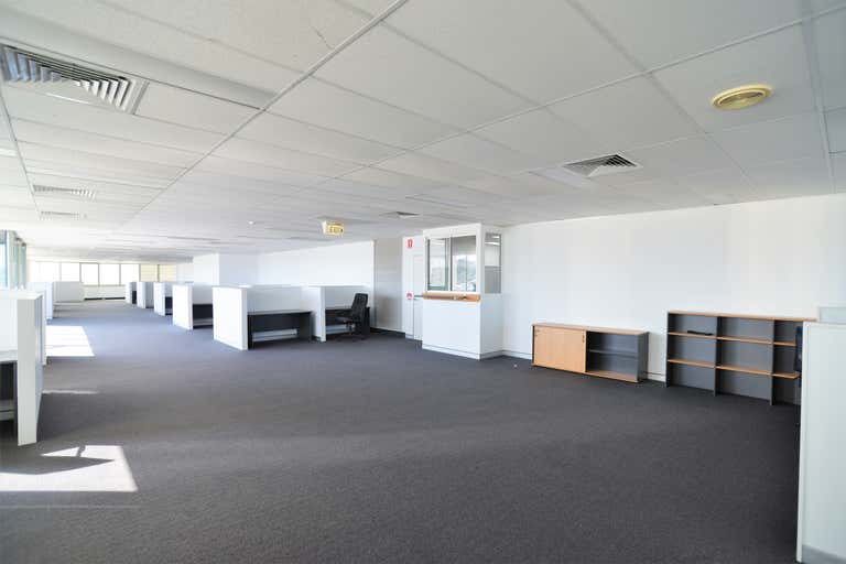 Suite 4C/3350 Pacific Hwy Springwood QLD 4127 - Image 4