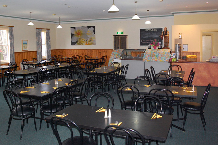 Commercial Hotel, 180 Commercial Road Koroit VIC 3282 - Image 2