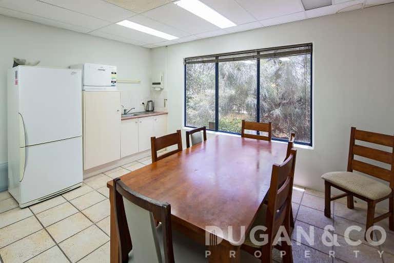 4/ 22 Palmer Place Murarrie QLD 4172 - Image 4