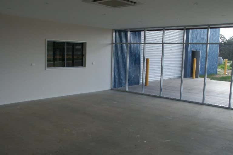 Pepercorn Industrial Estate, Factory 6, 257 Ring Road Wendouree VIC 3355 - Image 3