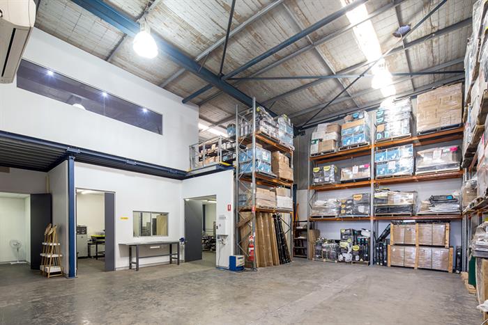 Unit 13, 24-26 Burrows Road St Peters NSW 2044 - Image 3