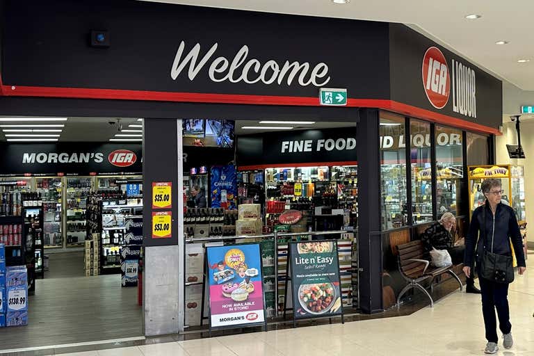Gisborne Village Shopping Centre, 22 Brantome Street Gisborne VIC 3437 - Image 2