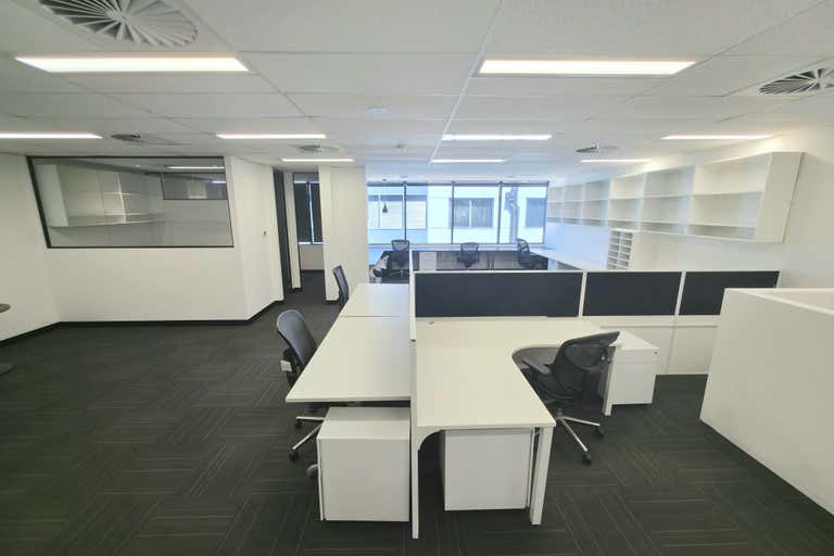 31/2-6 Chaplin Drive Lane Cove NSW 2066 - Image 1