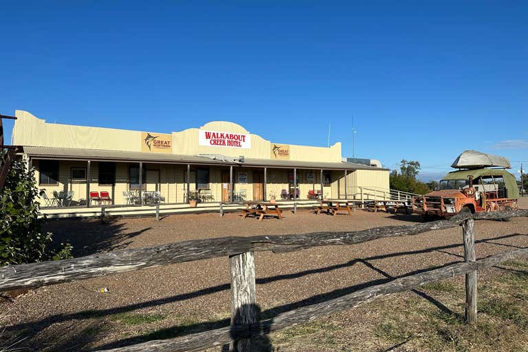 CROCODILE DUNDEE’S WALKABOUT CREEK HOTEL, 31 Middleton Street McKinlay QLD 4823 - Image 1