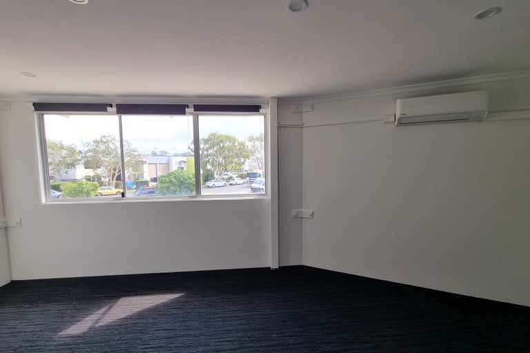 2/53 Riverside Place Morningside QLD 4170 - Image 4