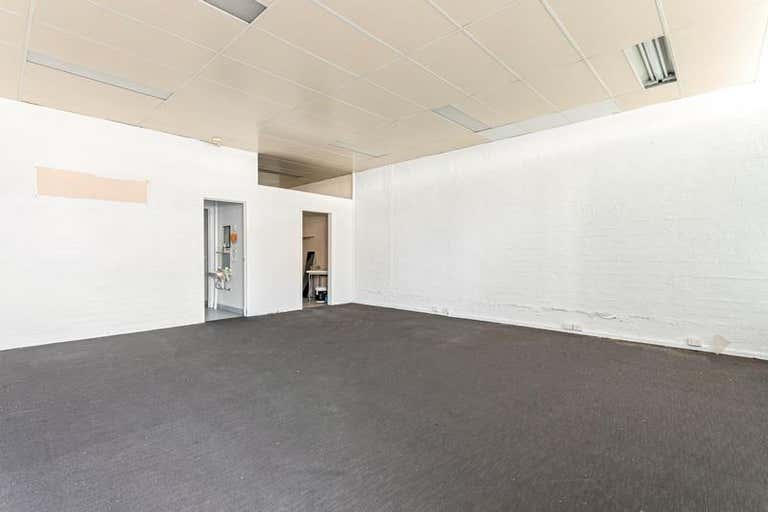 7 Lawrence Street Blackburn South VIC 3130 - Image 2