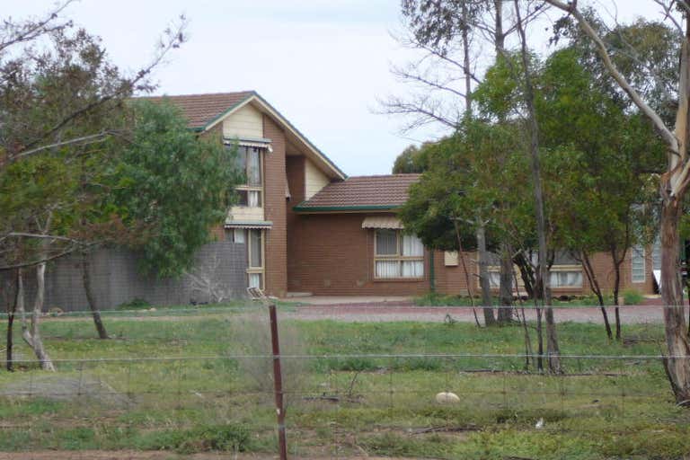 650 Davis Road Tarneit VIC 3029 - Image 2