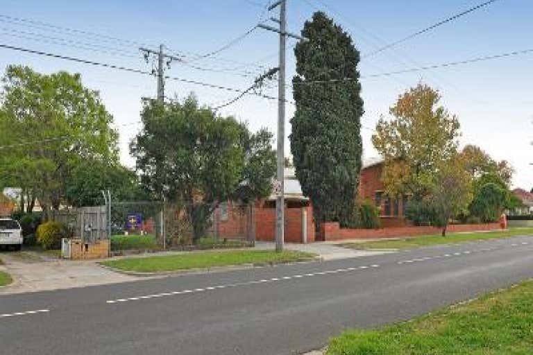 129-133 Mackie Road Bentleigh East VIC 3165 - Image 2