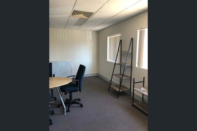 Suite 4, Level 2, 120 Erina Street Gosford NSW 2250 - Image 3