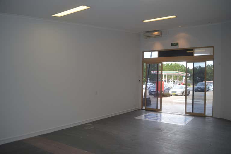 7/2 Universal Street Pacific Pines QLD 4211 - Image 3