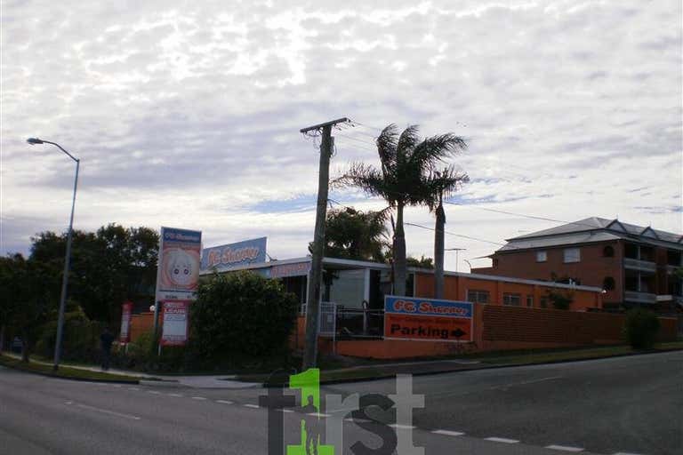 4 Douglas Street Greenslopes QLD 4120 - Image 3