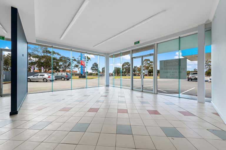 2-8 Maffra-Sale Road Sale VIC 3850 - Image 4