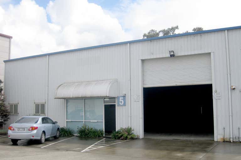 Unit 5, 5 Pavilion Place Cardiff NSW 2285 - Image 1