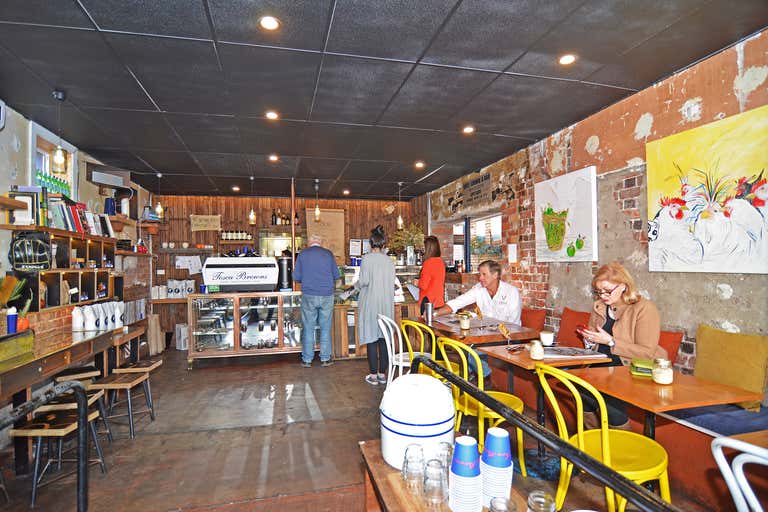 Tosca Browns Cafe, 211 Gray Street Hamilton VIC 3300 - Image 4