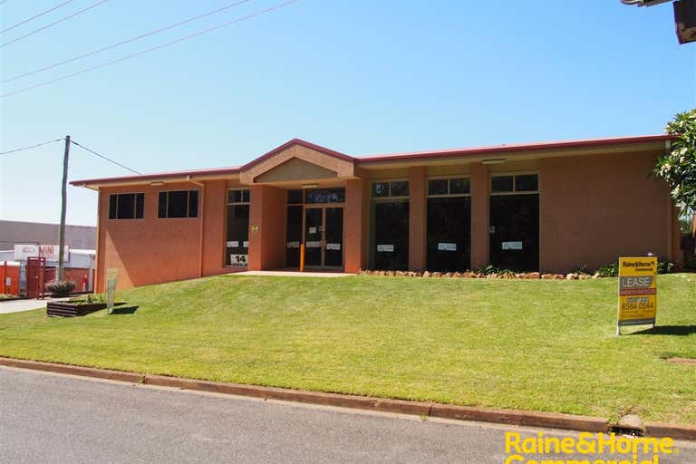 Unit 18, 14 Acacia Avenue Port Macquarie NSW 2444 - Image 1