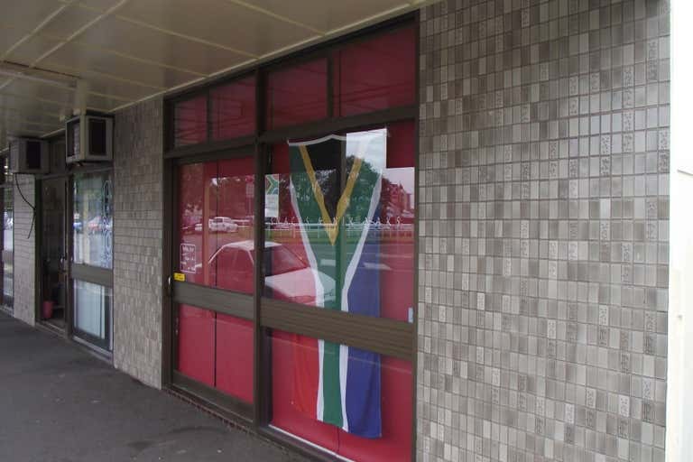 Shop 4, 33 ARCHER STREET Rockhampton City QLD 4700 - Image 1