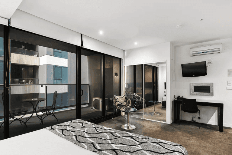 1001/5-7 Yarra Street South Yarra VIC 3141 - Image 2