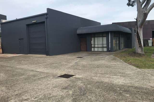 2/5 Patrick Court Seaford VIC 3198 - Image 2
