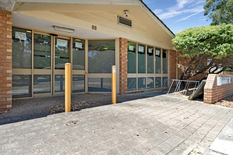 86 Eudoria Street Gosnells WA 6110 - Image 3