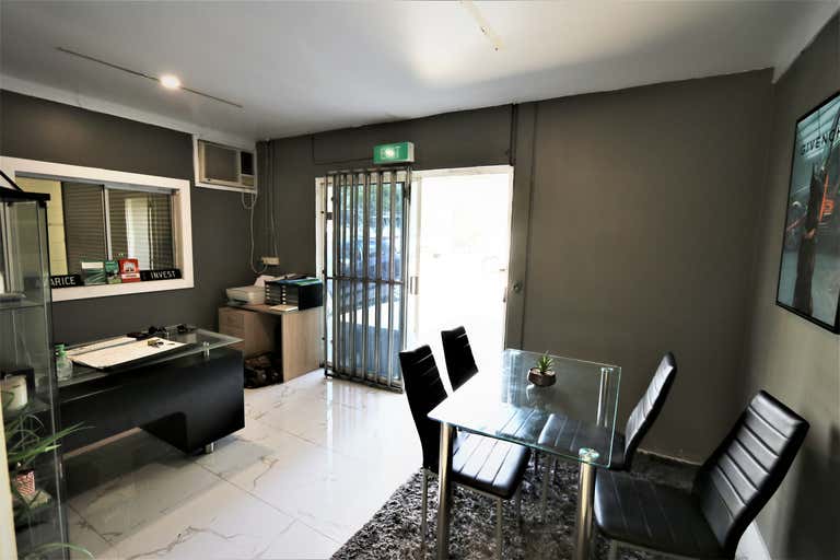 3/26 Taree Street Burleigh Heads QLD 4220 - Image 3