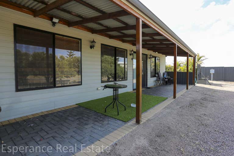 17 Jacaranda Drive Castletown WA 6450 - Image 2