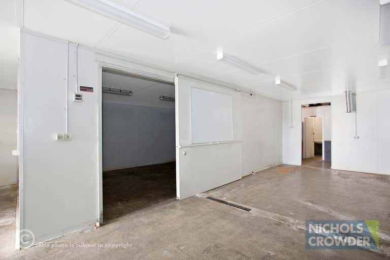 2/17 Alex Avenue Moorabbin VIC 3189 - Image 4