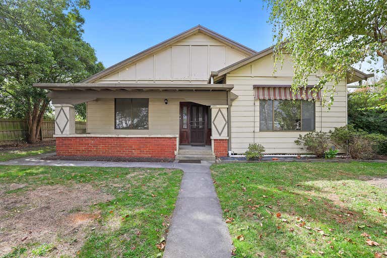 2 Loch Street Yarragon VIC 3823 - Image 2